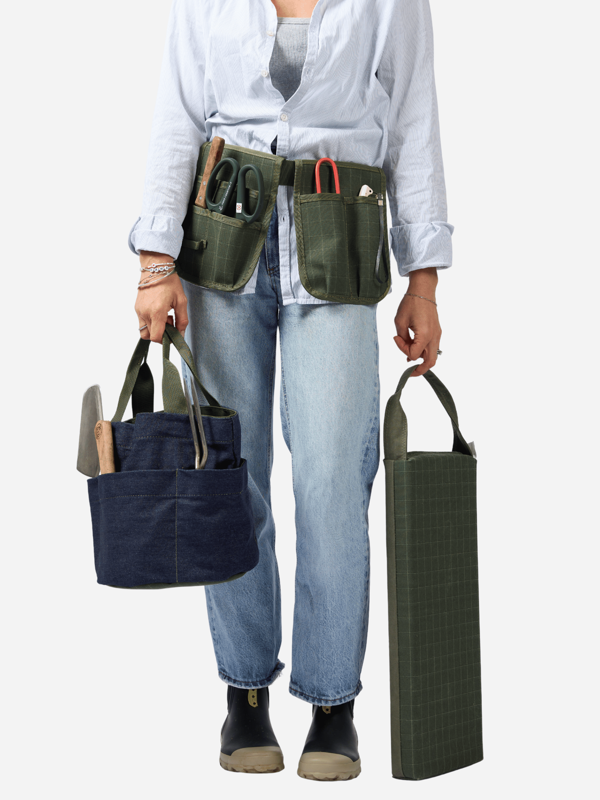 Bugg limited edition khaki kneeler with cushioned padding, designed for gardening or outdoor comfort.