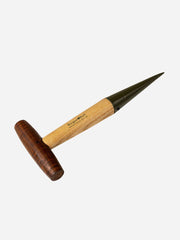 Burgon & Ball Dibber RHS in Boron Green, a garden tool with a wooden handle and metal dibber tip for planting bulbs and seeds.