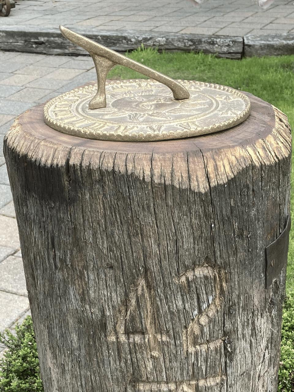 Brass Sundial large 230mm with classic circular design and engraved markings for outdoor display — Bugg
