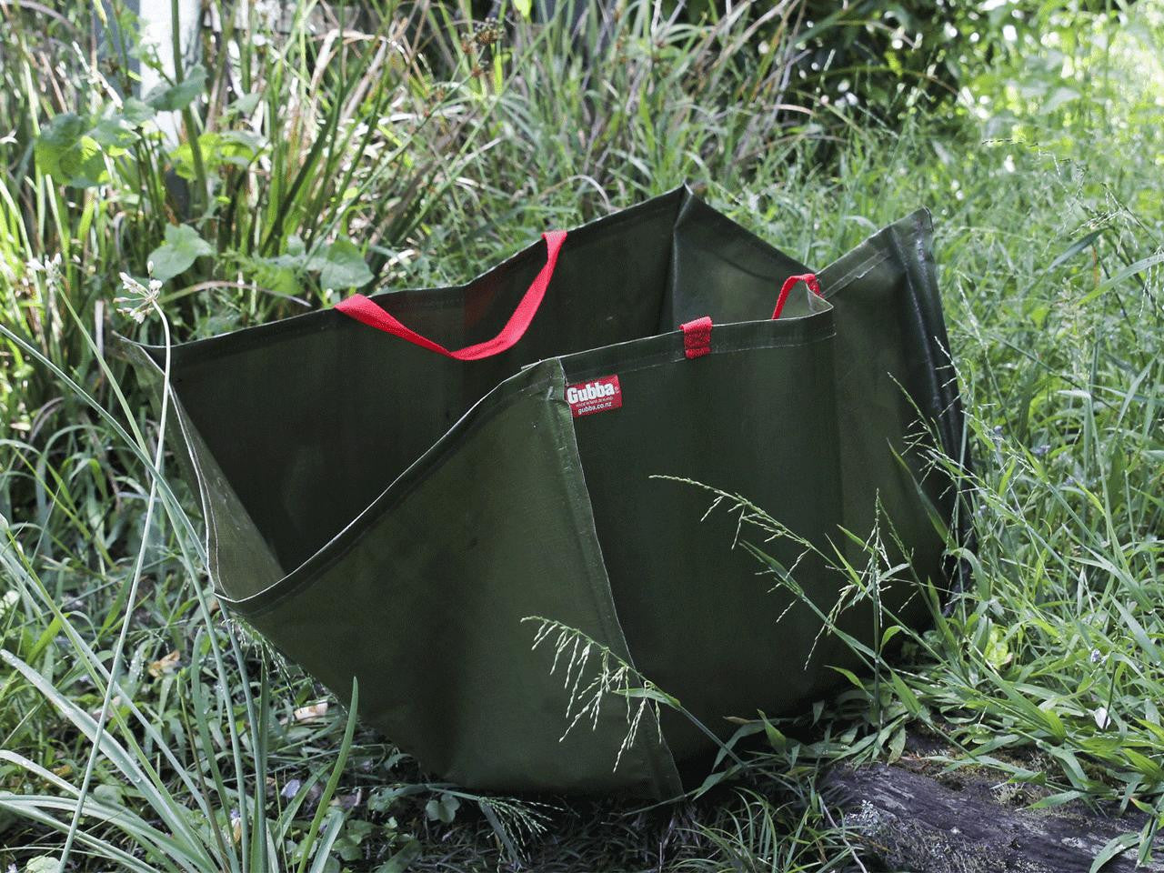 Gubba Garden Bag in green with handles, designed for gardening and yard waste collection, made by Gubba.