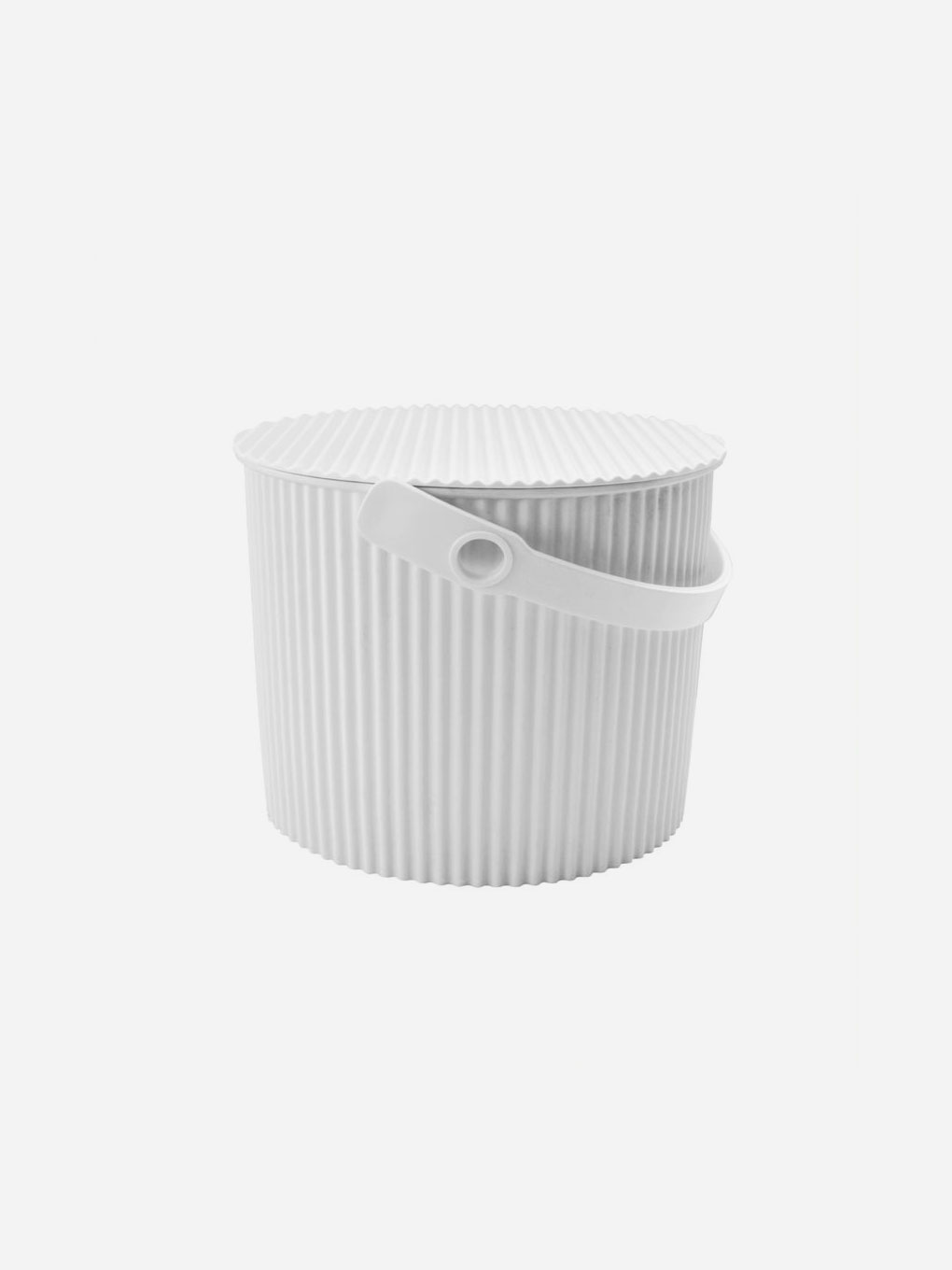 Hachiman Omnioutil Super Bucket White in small size, 4-liter capacity, with sturdy plastic construction for versatile use
