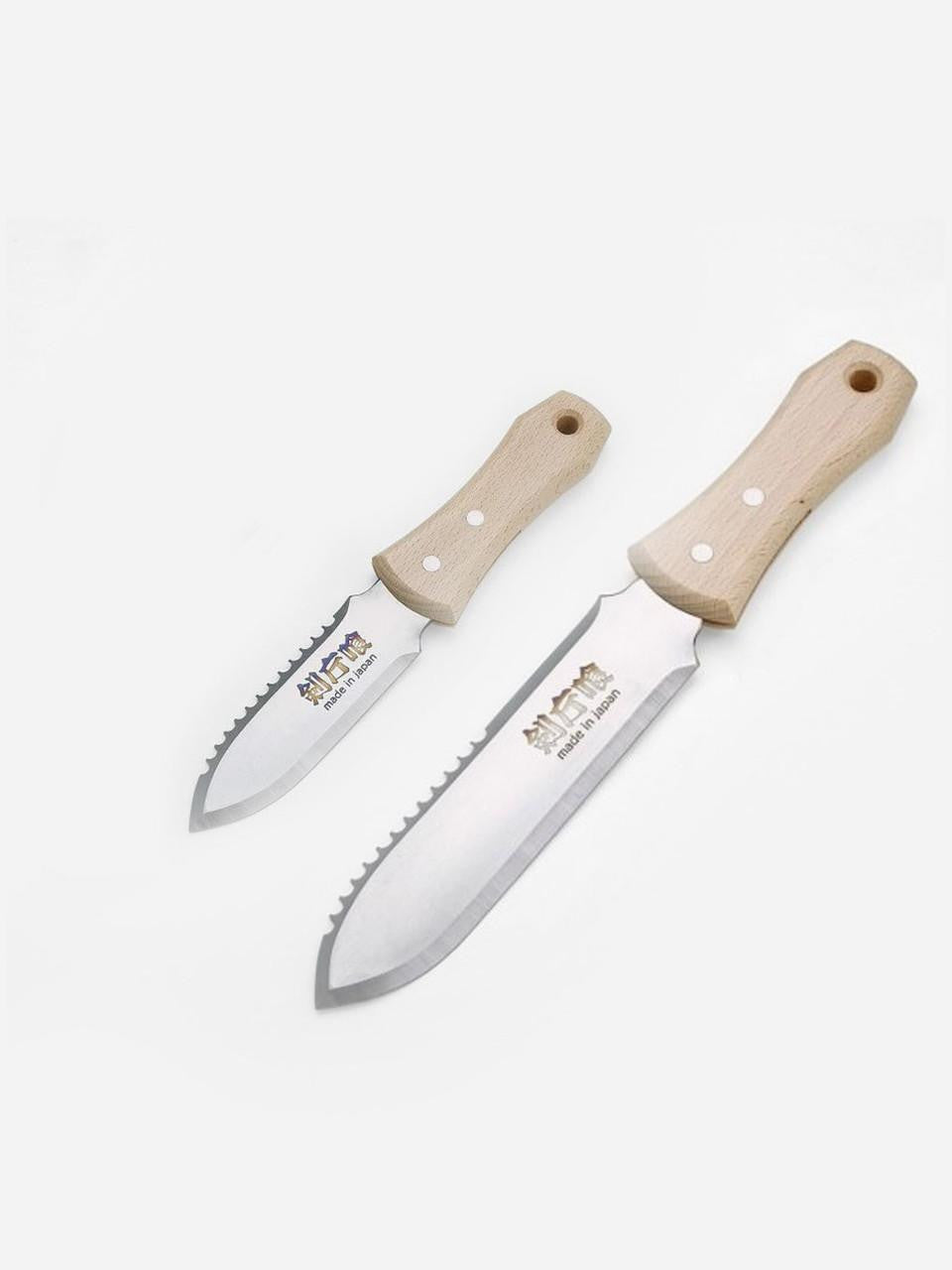 Ken-Katabami Hori Hori garden tool set in small and standard sizes, featuring durable blades and ergonomic handles.