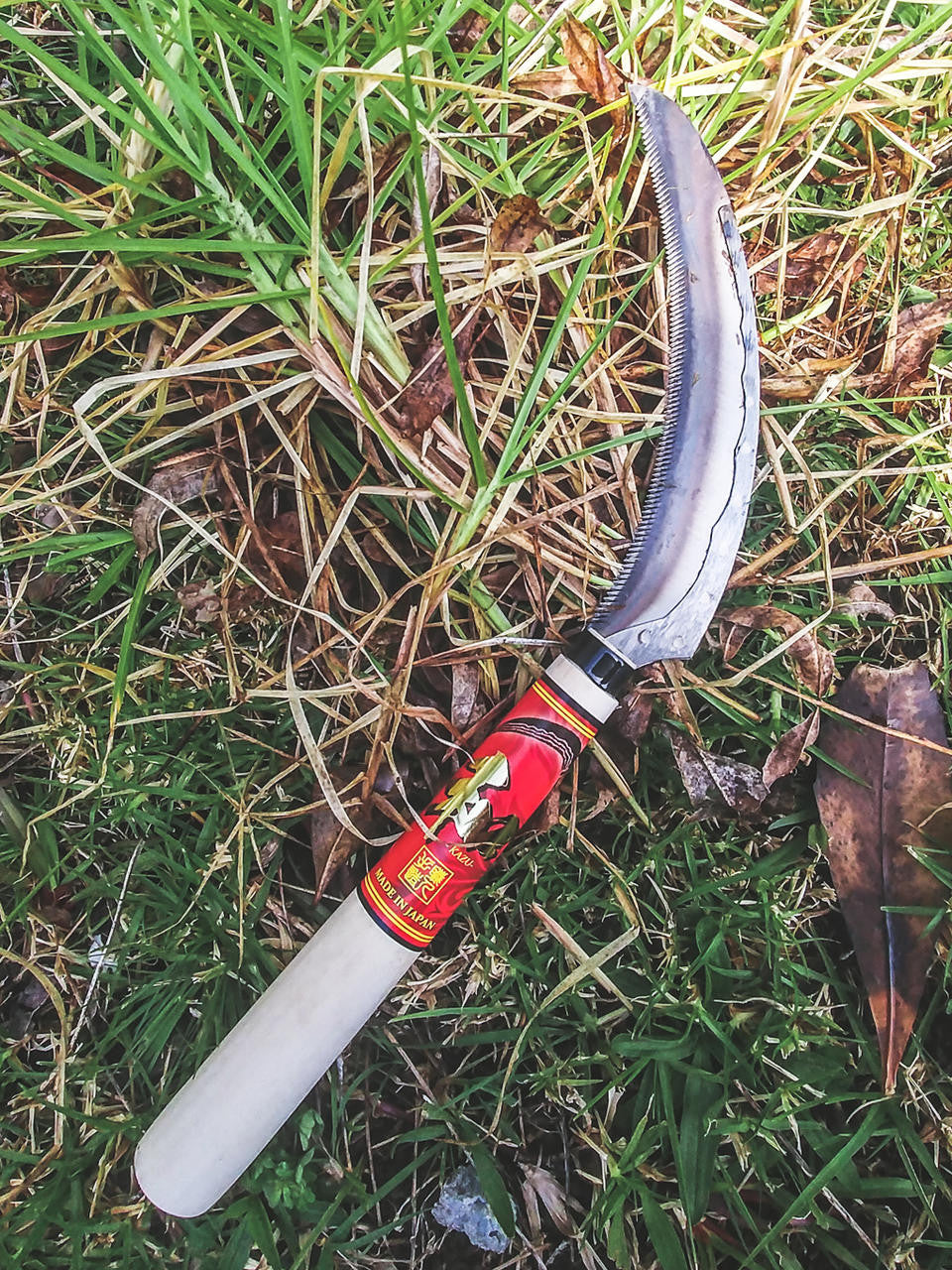 Maruyoshi Flax Cutter with wooden handle and stainless steel blades, designed for cutting and processing flax fibers.