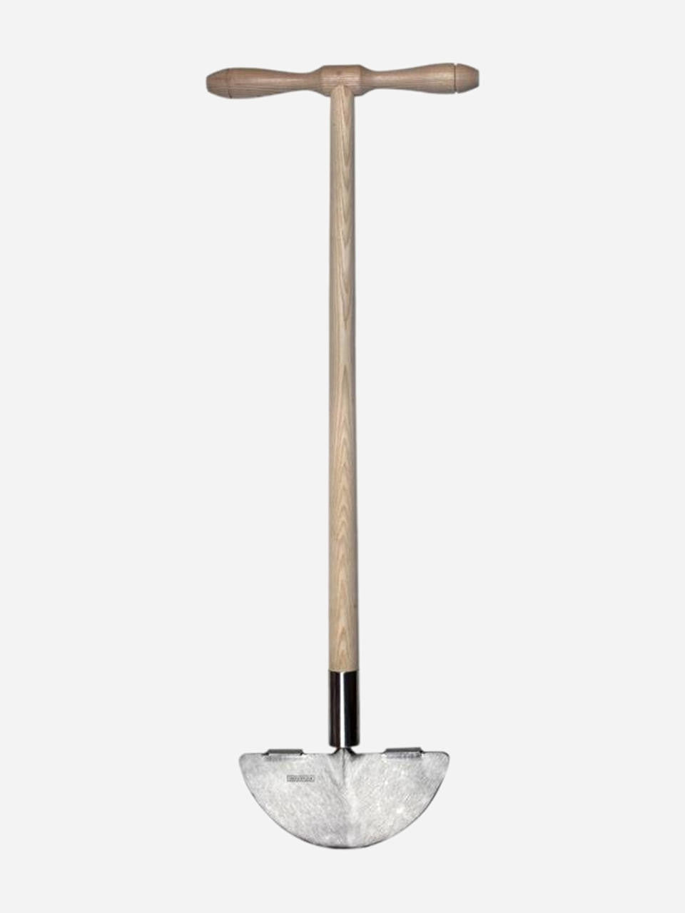 Sneeboer edging knife with steps, featuring a sturdy metal blade and ergonomic handle for precise garden edging tasks
