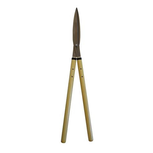 Tobisho Karikomi Shears with sharp blades and ergonomic handles for precise hair sectioning and styling.