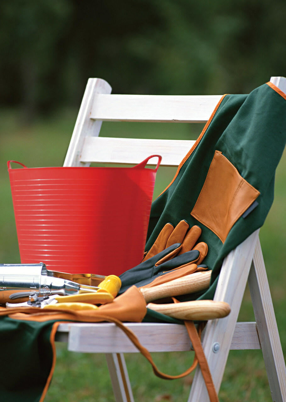 Tubtrug 14-litre flexible tub, compact and lightweight for everyday garden use — Bugg